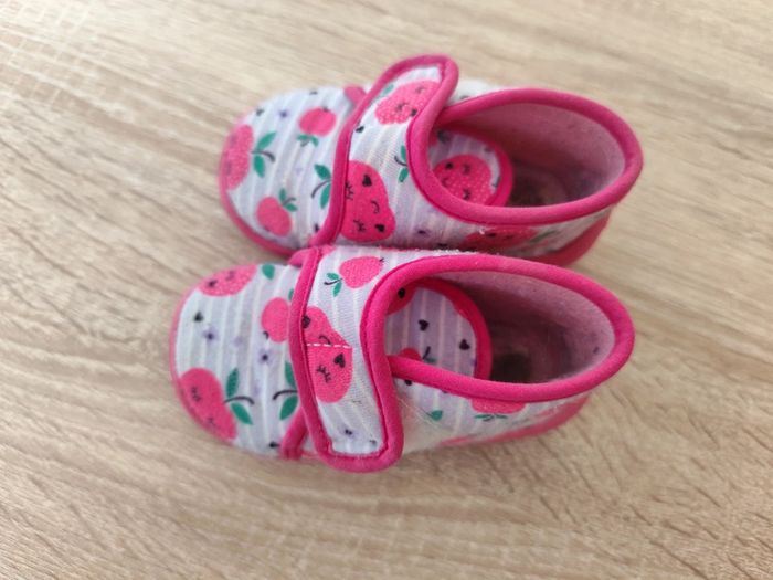 Chaussons rose - photo numéro 4