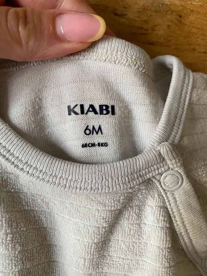 Lot pyjamas velours 6 mois Kiabi - photo numéro 4