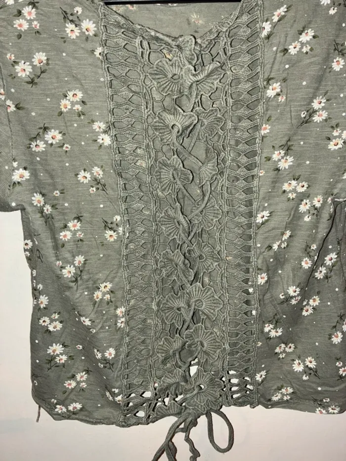 Joli haut original avec crochet, S, sans marque. - photo numéro 3