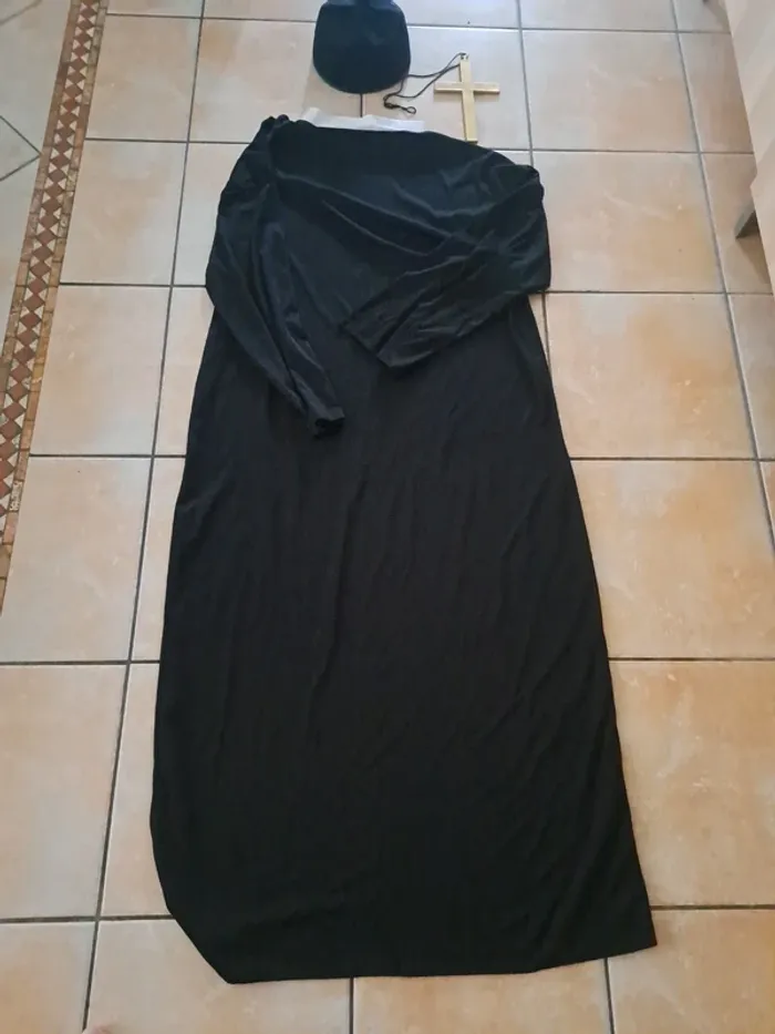 Déguisement Curé / Abbé / Prêtre / Don Camillo - photo numéro 2