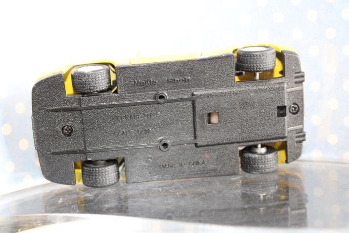 Maisto Ferrari 348 TS - photo numéro 10