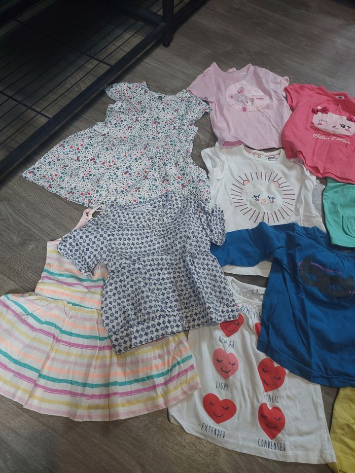 Lot vetements fille - photo numéro 2