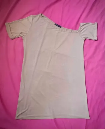 Robe épaule dénudée T38 - Neuve 👗