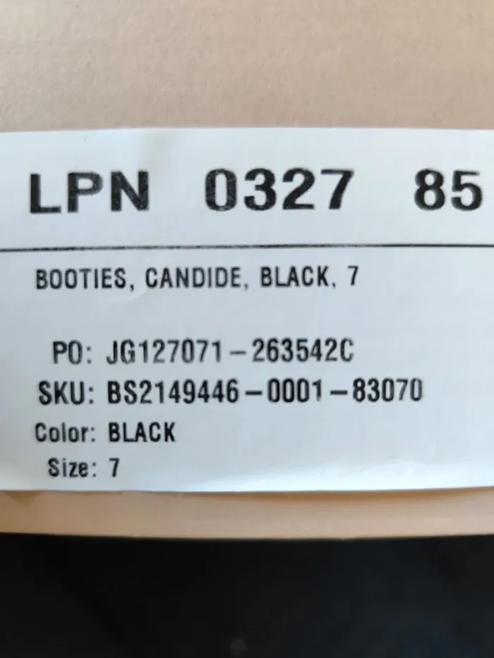 Boots bottines noires neuves jamais portées taille 37,5 / 38 - photo numéro 4
