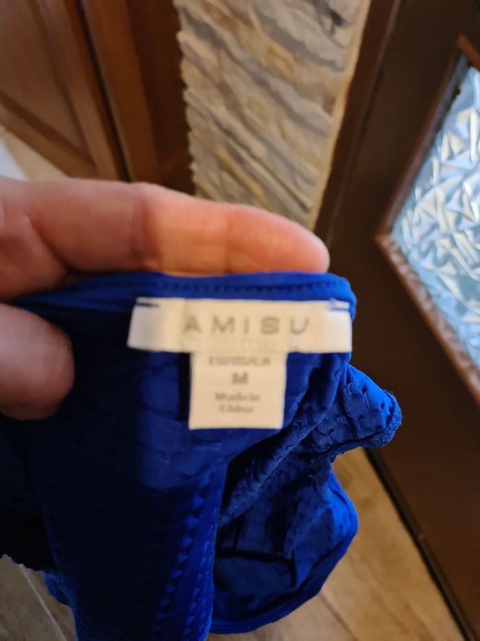 Haut Amisu taille M - photo numéro 3