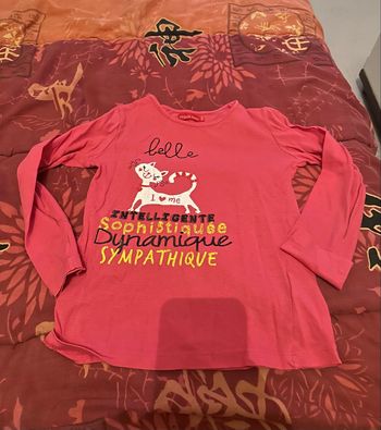 Haut ML fille taille 8 ans🦄