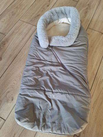 Chancelière polaire grise