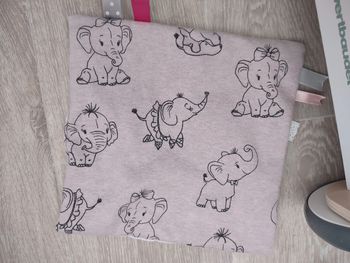 Doudou carré éléphant Dumbo