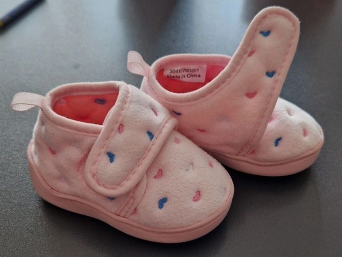 Chaussons rose hiver bébé - photo numéro 2