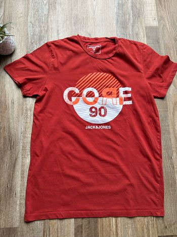 - Tee shirt Jack & Jones  - Taille S - Très bon état, mini accro