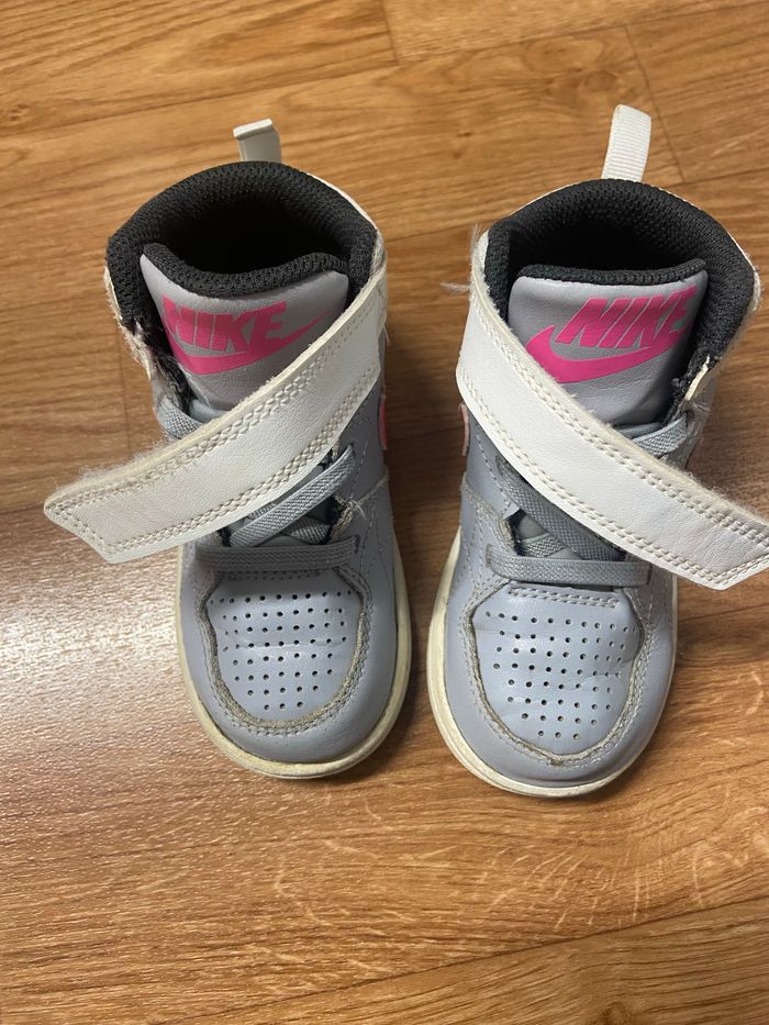 Baskets montantes Nike fille T.25 - photo numéro 6