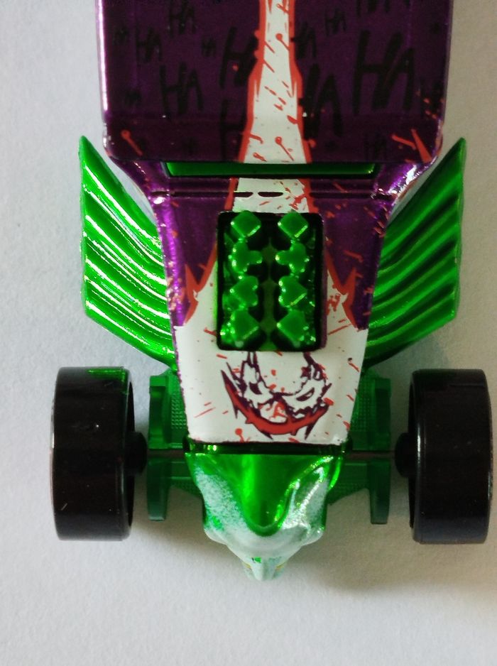 Hot Wheel The Joker Shaker ID: Batman Bone Shaker  2021 - photo numéro 4