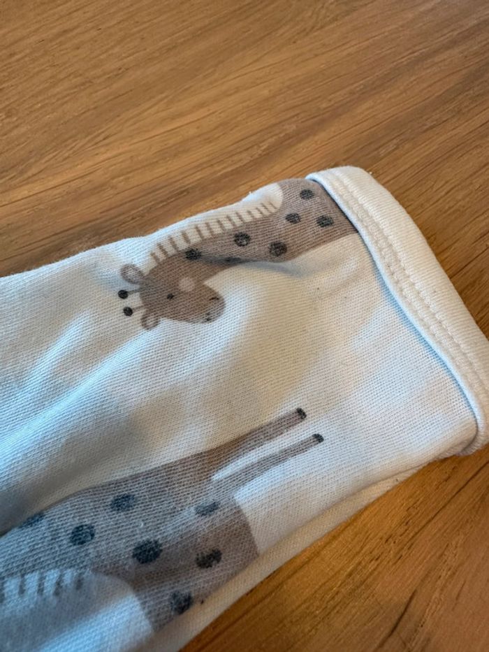 Pyjama 6 mois sans pied - photo numéro 3