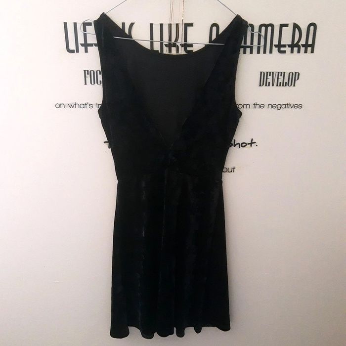 Robe de soirée sans manches dos V 34/36 - photo numéro 4