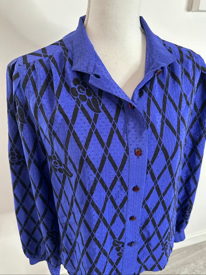 Chemisier en soie violet bleu et noir Louis Féraud Vintage T40 L - photo numéro 3
