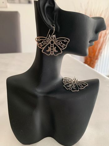 Boucles d’oreilles papillon lune argenté en alliage de zinc