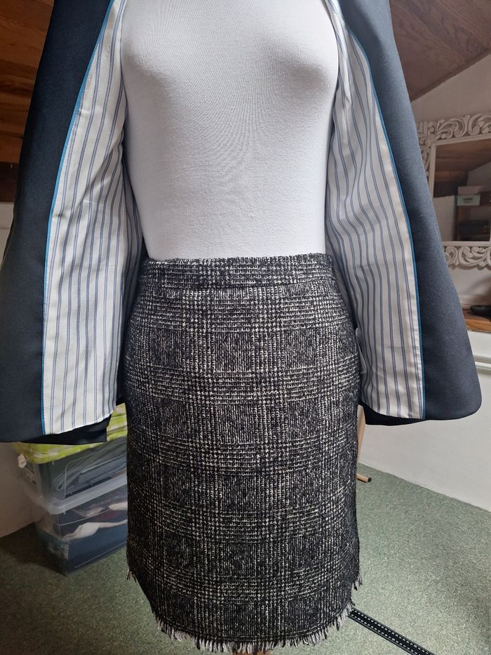 Jupe lainage courte - photo numéro 2