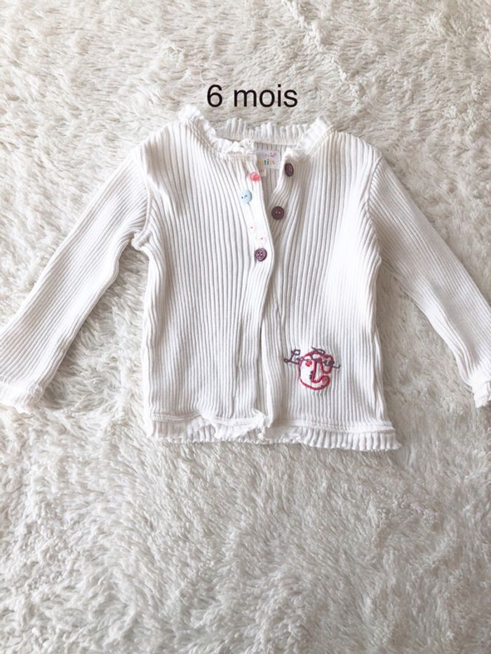 Gilet blanc décor bouton Lcdp 6m