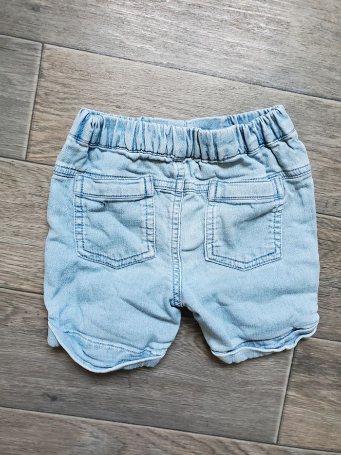 Short taille 18 mois bon état Verbaudet - photo numéro 2