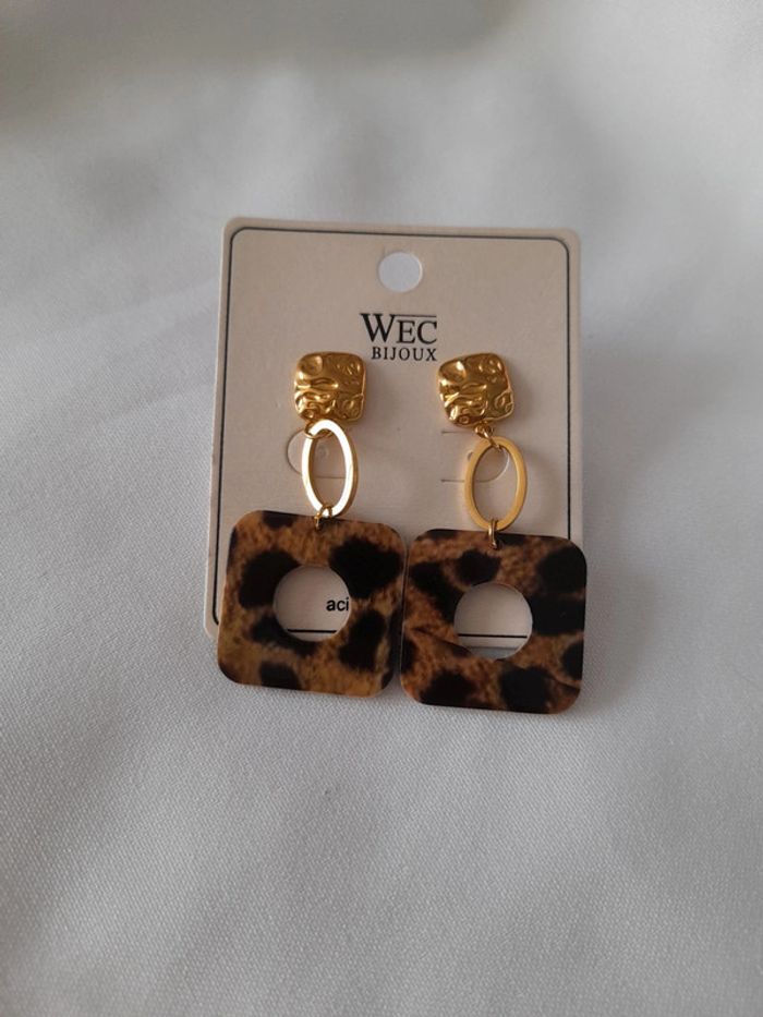 Boucles d'oreilles léopard neuve encore 🏷