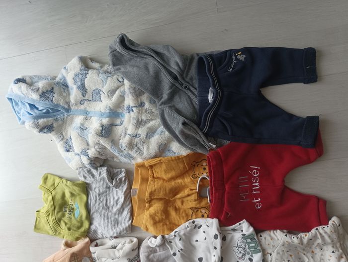 Lot vêtements bébé garçon - photo numéro 2