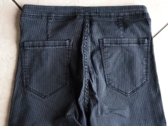 Pantalon gris rayé taille haute Bershka 38 - photo numéro 3
