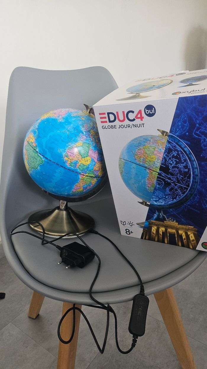Globe map monde