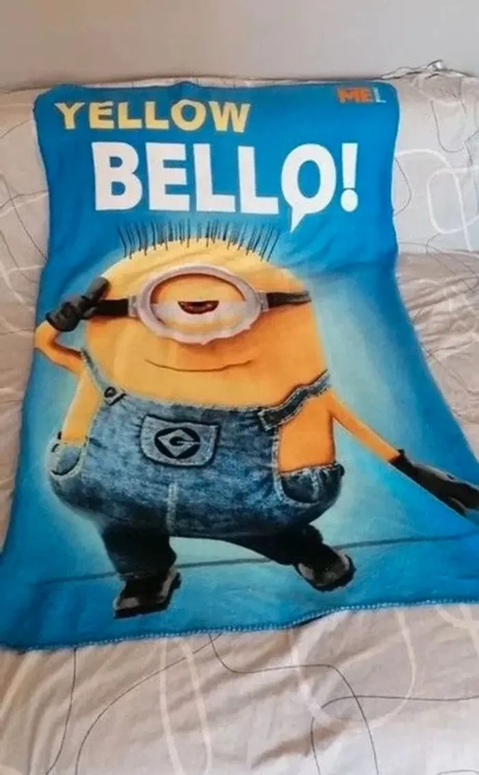 Plaid minions 100/150 cm. - photo numéro 2