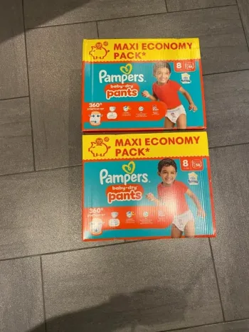 2 cartons lot de 116 couches pants Pampers baby-dry pants Taille 8 T8