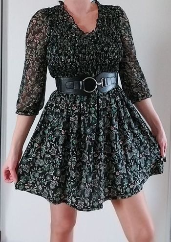 Jolie robe fleurie Cache Cache