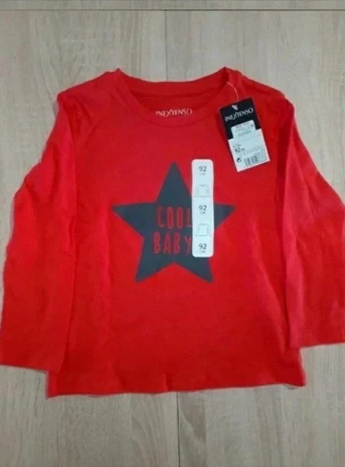 Ensemble salopette et tee-shirt rouge neuf - photo numéro 4