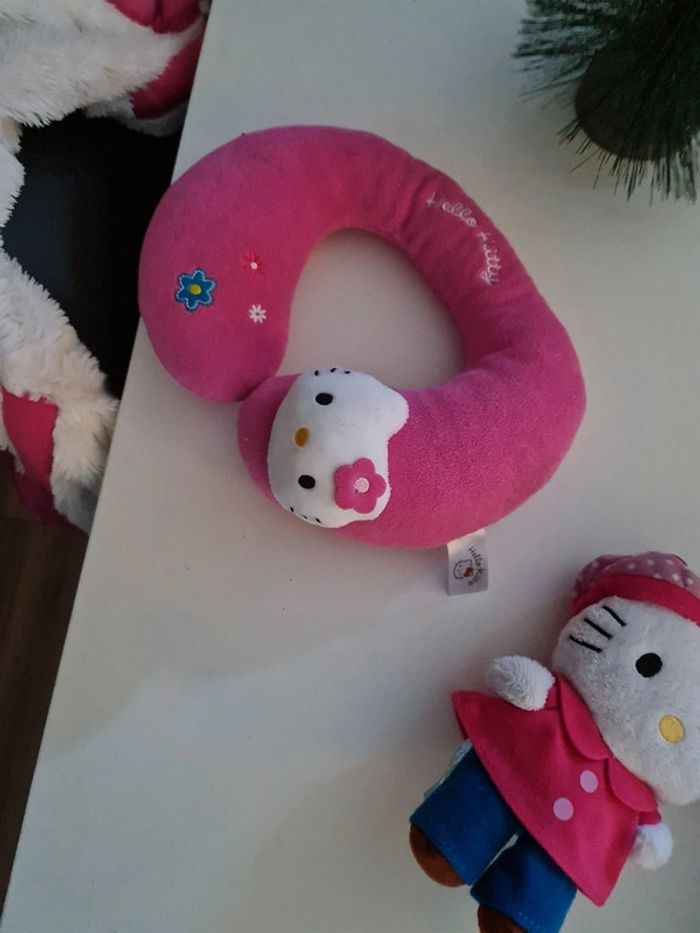Cale nuque et peluche hello kitty - photo numéro 6
