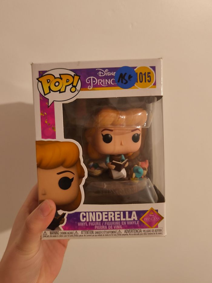 Figurine Funko pop Disney princesse cendrillon 1015