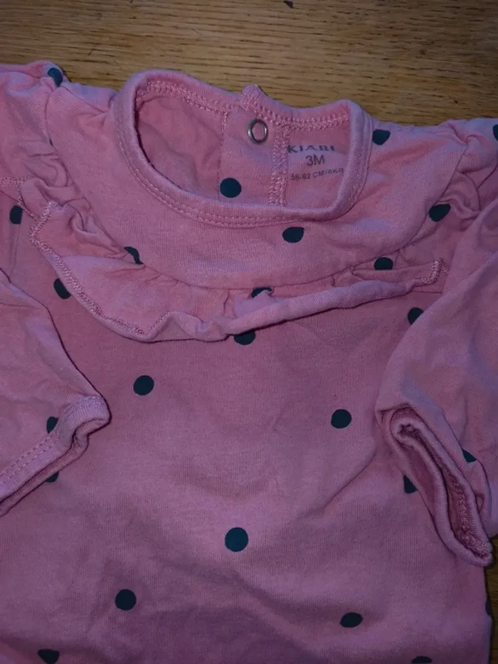 Pyjama fille une pièce 3 mois col claudine rose excellent état Kiabi 3 mois - photo numéro 2