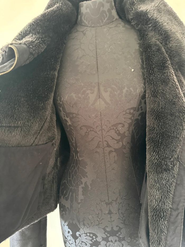 Veste noire - photo numéro 3