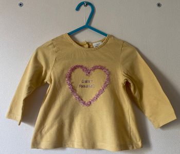 Tee-shirt avec coeur en relief taille 12 mois