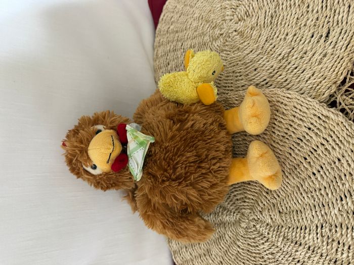 Doudou poule ALTHANS CLUB avec son petit bébé orange jaune foulard blanc vert - photo numéro 4