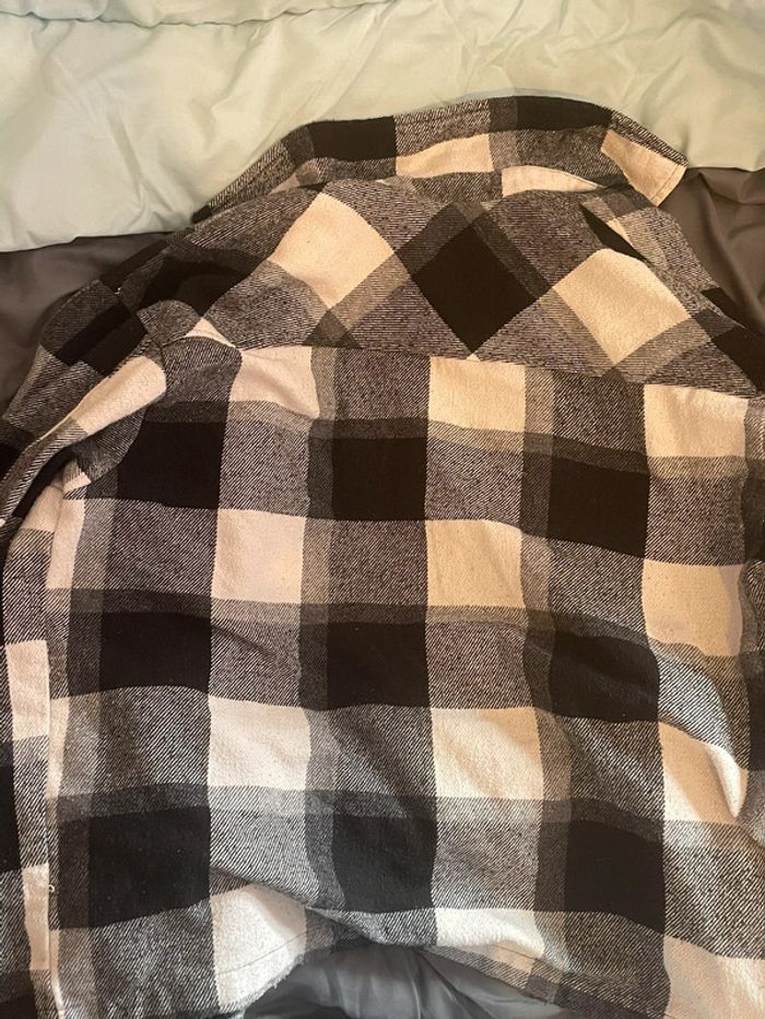 Veste à Carreaux Oversize Noire & Blanche – Chaude et Confortable - photo numéro 2