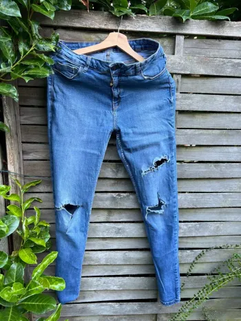 Jean troué Kiabi – Taille 38 Slim très bon état