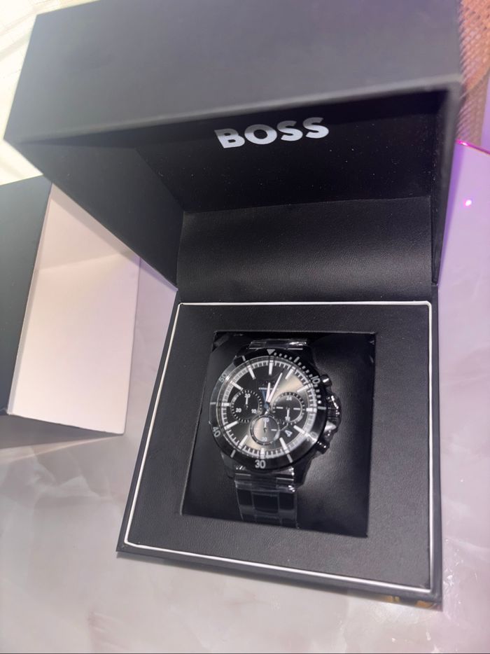 Montre Hugo Boss Chronographe – Neuve, avec boîte - photo numéro 3