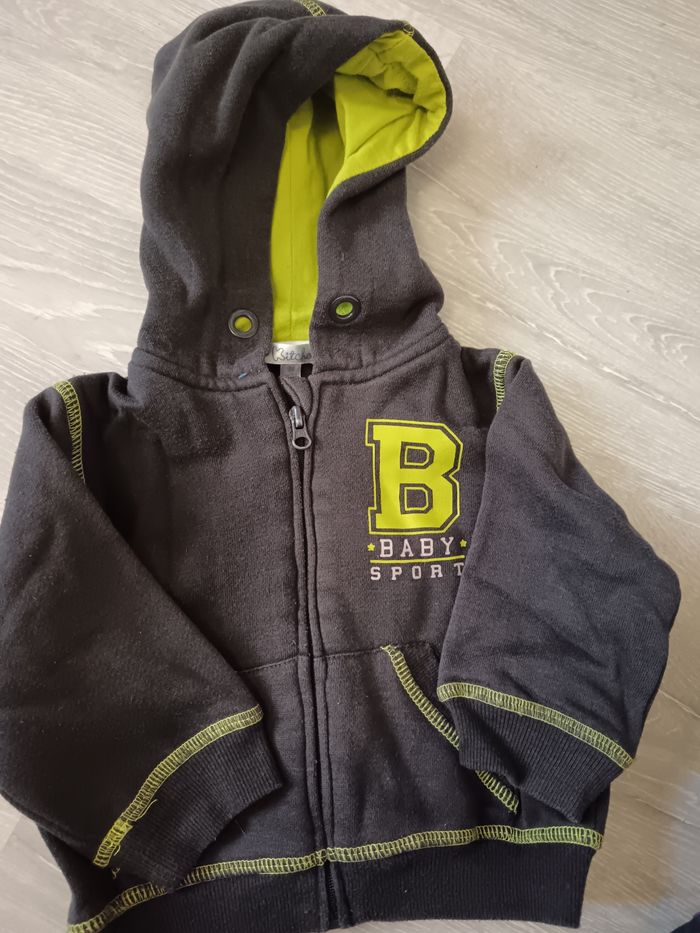 2 gilets zippés - photo numéro 2