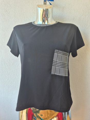 T-shirt uni avec poche à motif