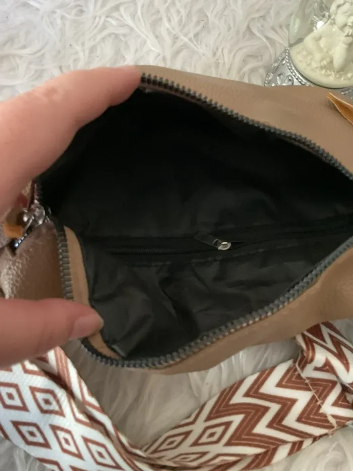 Sac banane avec pochette neuve - photo numéro 4