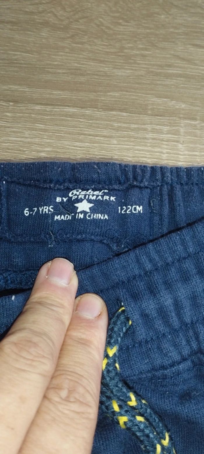 Bas de survêtement taille 6/7 ans - photo numéro 9