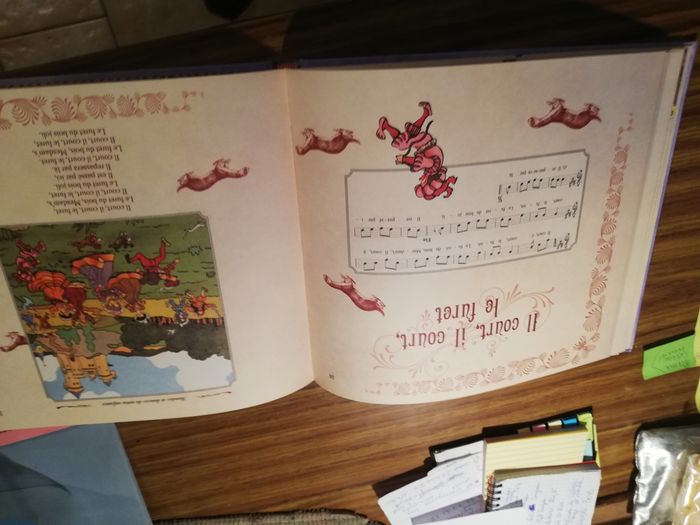 Livre bleu - photo numéro 4
