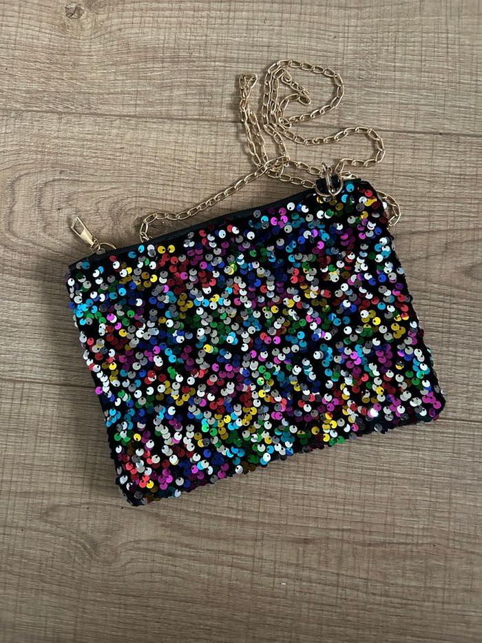 Pochette multicolore en sequins jamais portée - photo numéro 3