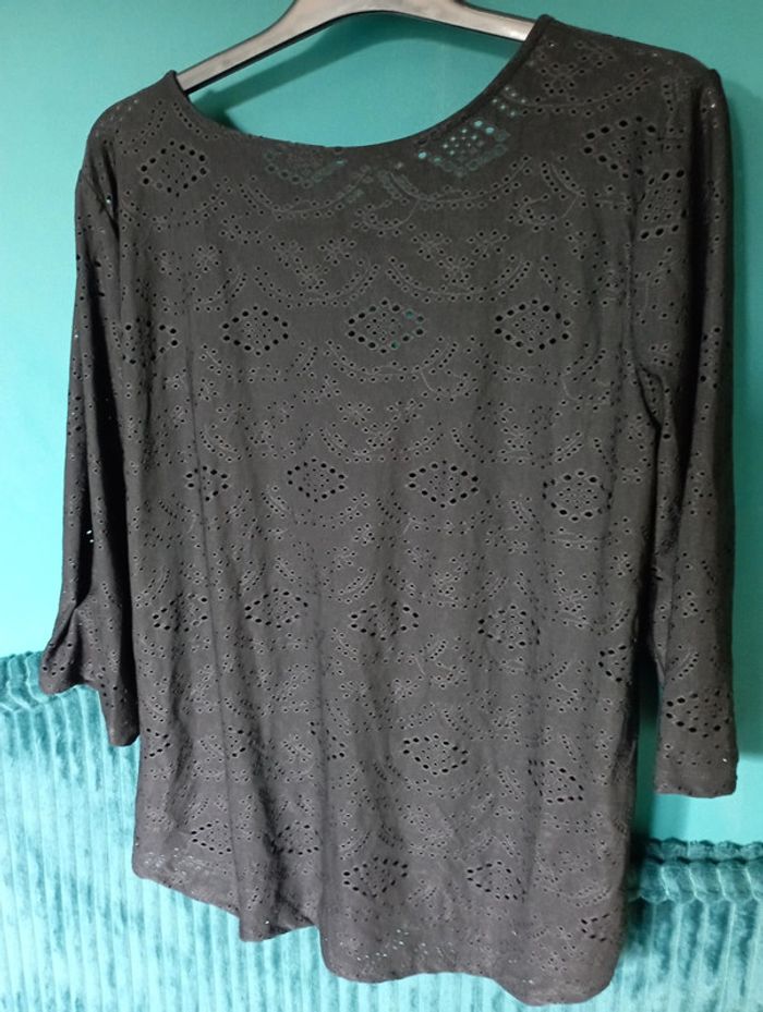 Tee shirt maille ajourée grande taille - photo numéro 4