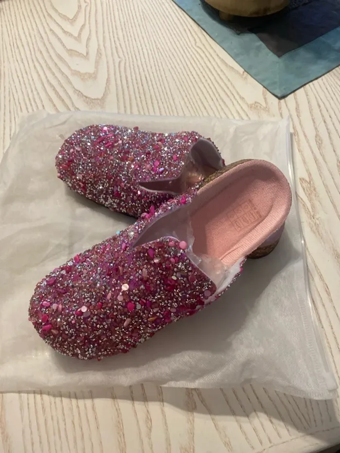 superbe chaussures sabot en tissus et strass 37 neuve - photo numéro 2