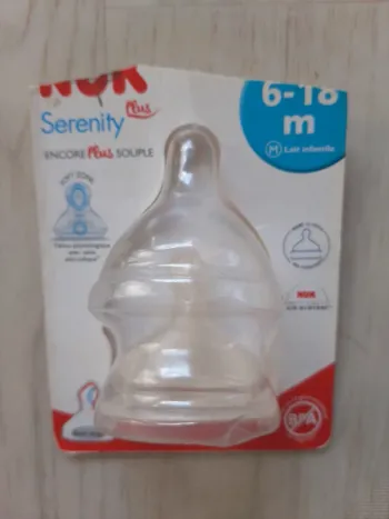 Tétine NUK 6-18 mois base large