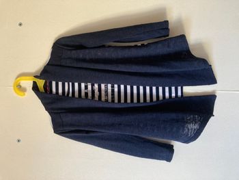 tee-shirt avec gilet intégré